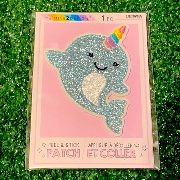 🏷 NO IRON / PEEL & STICK PATCH Narwhal Metallic Baby Blue Silver w Rainbow Horn - Picture 3 of 3